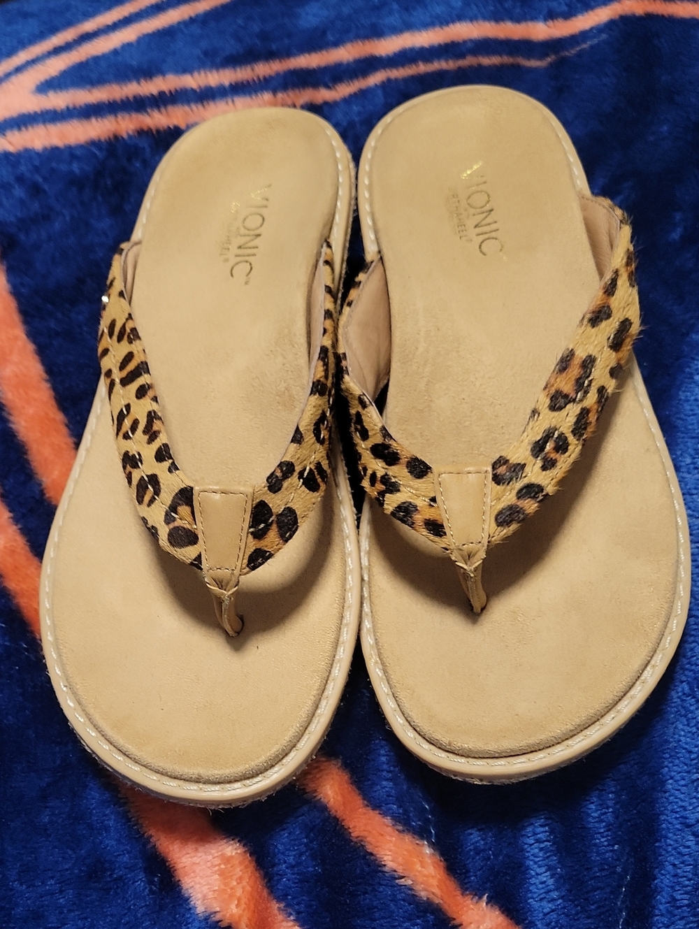 VIONIC "GRENADA" TAN LEOPARD Sz 8 Retail $111 NWOT